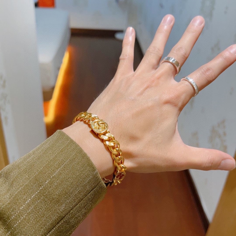 Gvc*1 bracelets